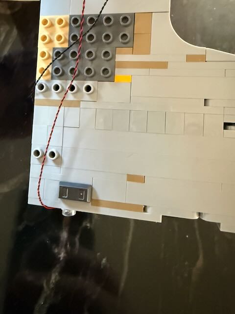 Bottom view of the nacelle supports